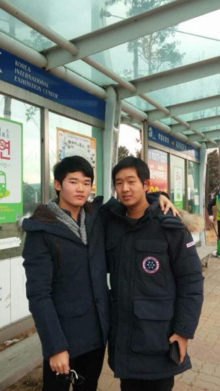 Illustration for article titled Let Korean Photoshop Trolls Brighten Your Day Once Again